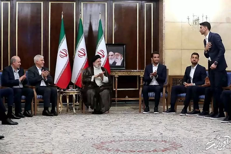 تصاویر - بدرقه ملی پوشان فوتبال با حضور رئیسی